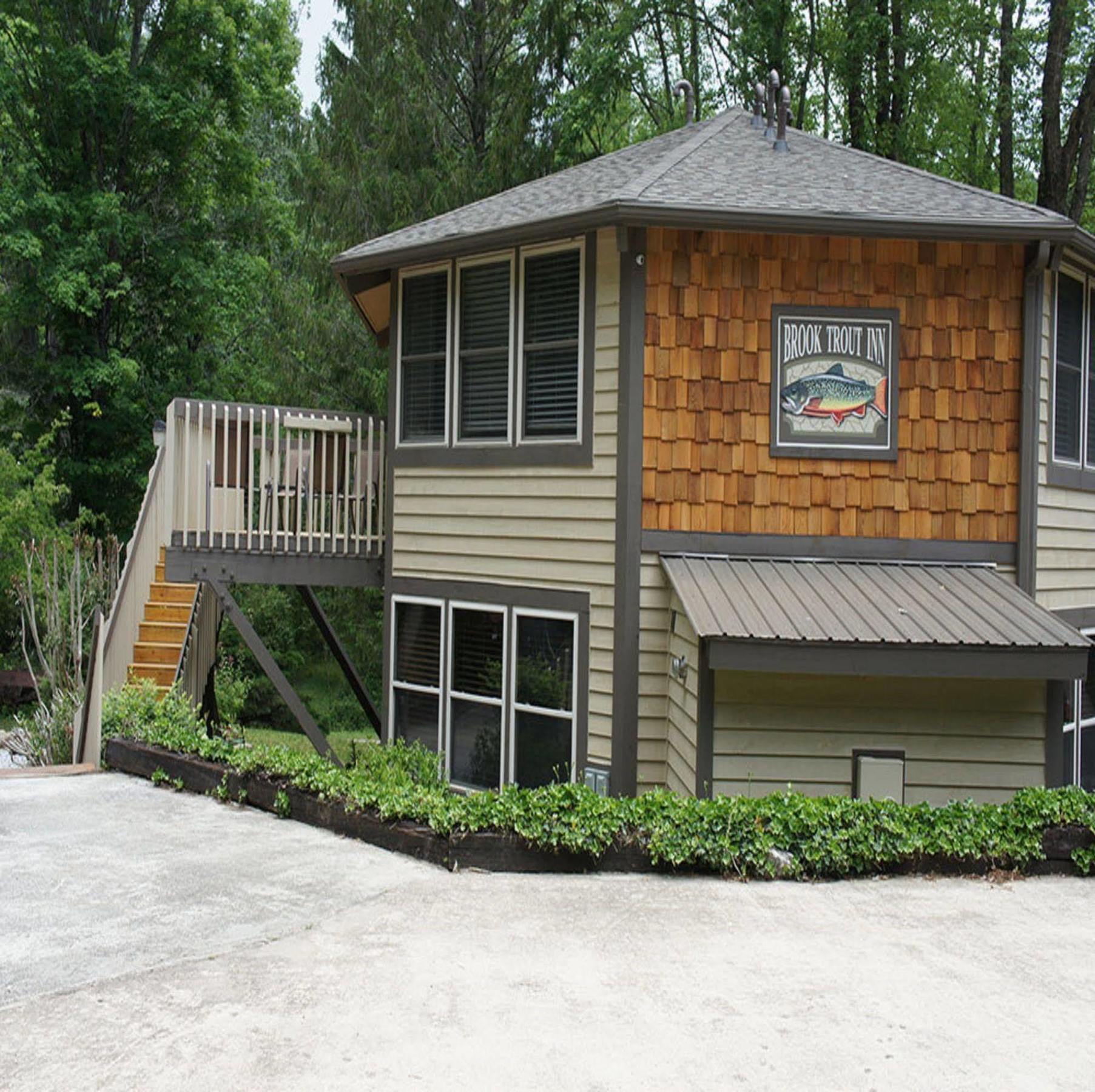 Brook Trout Inn Sapphire Exterior photo