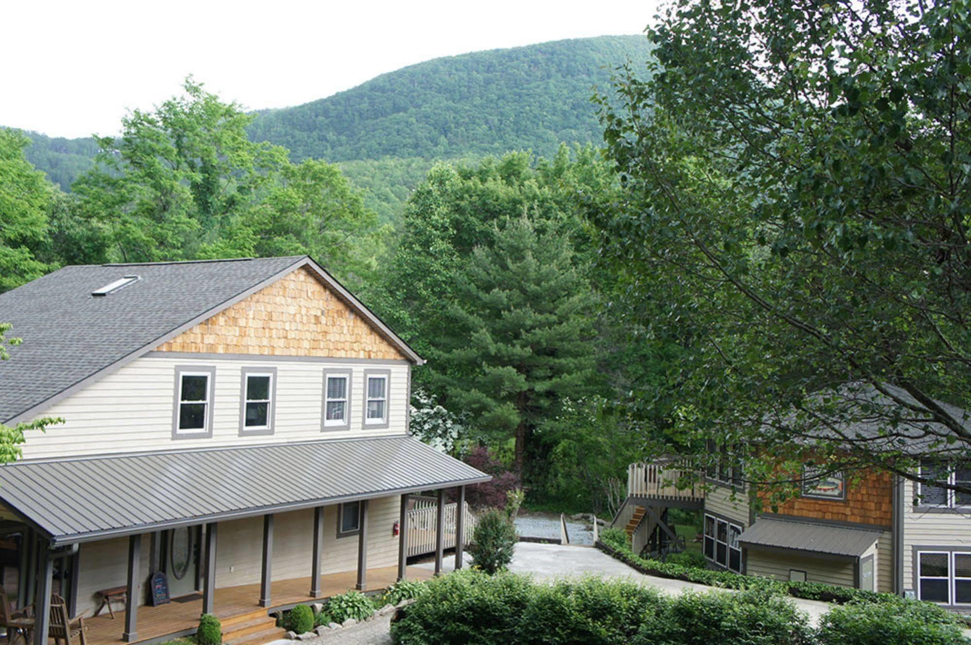 Brook Trout Inn Sapphire Exterior photo